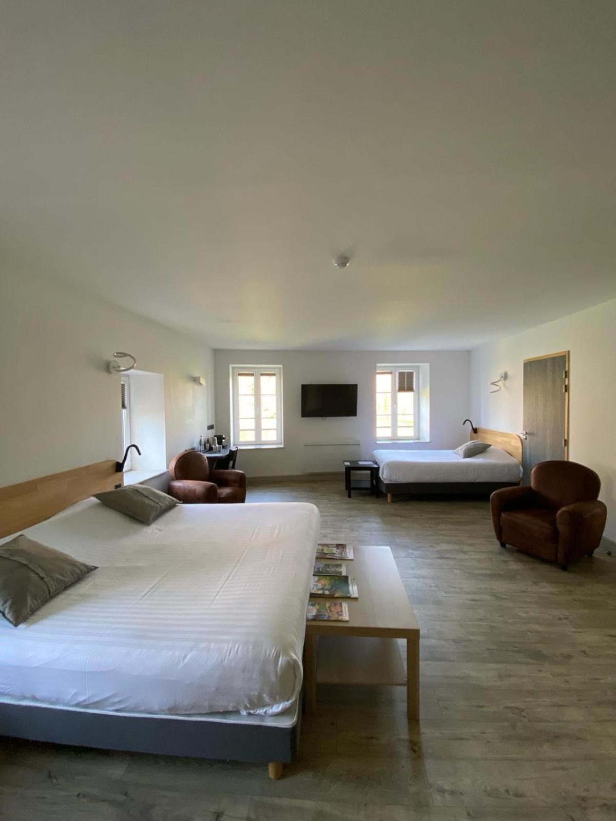 Lodge Hotel De Sommedieue Verdun Ngoại thất bức ảnh