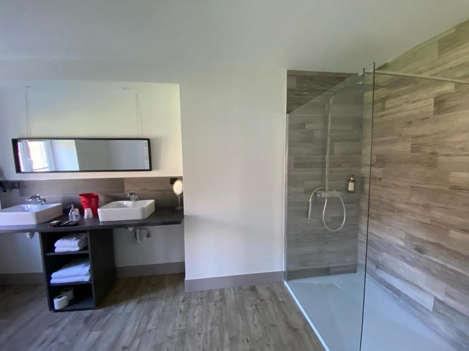 Lodge Hotel De Sommedieue Verdun Ngoại thất bức ảnh